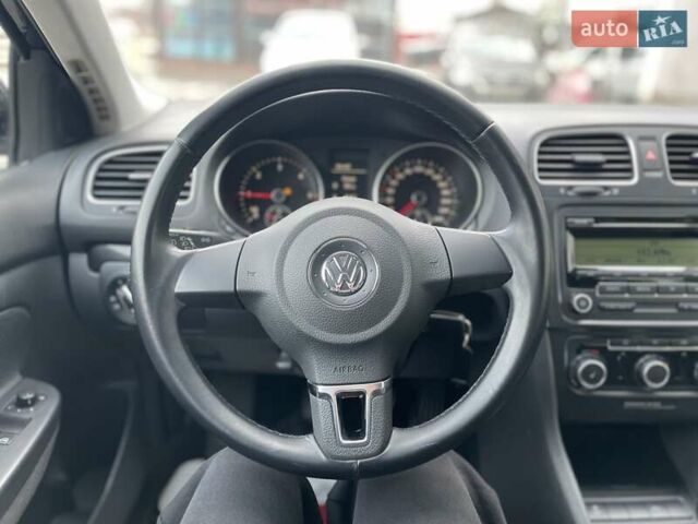 Чорний Фольксваген Гольф, об'ємом двигуна 1.6 л та пробігом 209 тис. км за 9500 $, фото 18 на Automoto.ua