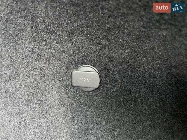 Чорний Фольксваген Гольф, об'ємом двигуна 1.6 л та пробігом 209 тис. км за 9500 $, фото 38 на Automoto.ua