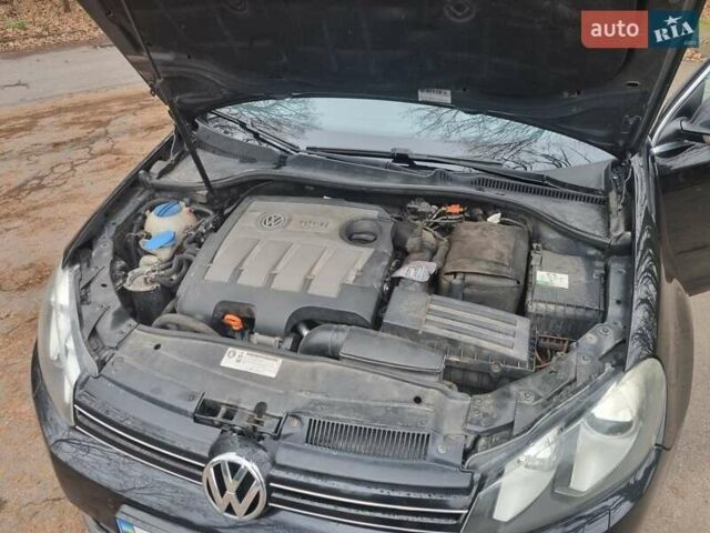 Черный Фольксваген Гольф, объемом двигателя 1.6 л и пробегом 280 тыс. км за 9000 $, фото 9 на Automoto.ua