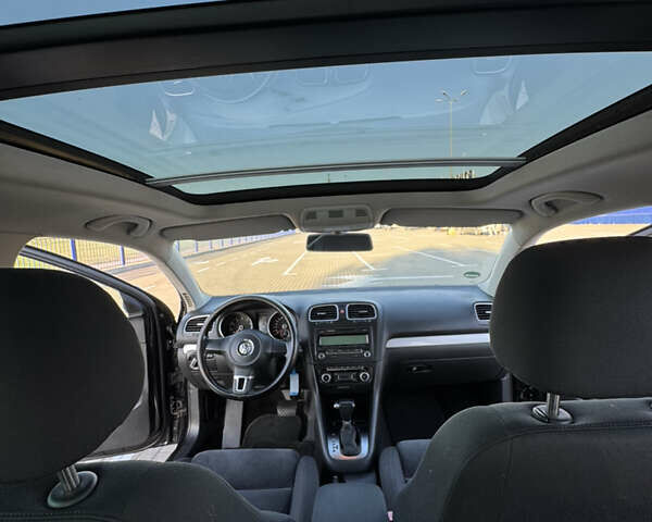 Черный Фольксваген Гольф, объемом двигателя 1.4 л и пробегом 239 тыс. км за 7150 $, фото 18 на Automoto.ua