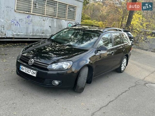 Черный Фольксваген Гольф, объемом двигателя 1.6 л и пробегом 294 тыс. км за 7700 $, фото 1 на Automoto.ua