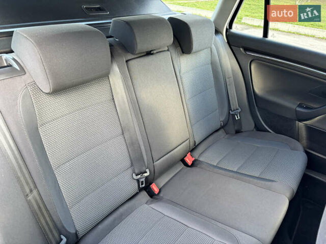 Черный Фольксваген Гольф, объемом двигателя 1.4 л и пробегом 200 тыс. км за 8600 $, фото 29 на Automoto.ua