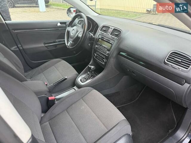 Черный Фольксваген Гольф, объемом двигателя 1.4 л и пробегом 213 тыс. км за 7850 $, фото 12 на Automoto.ua