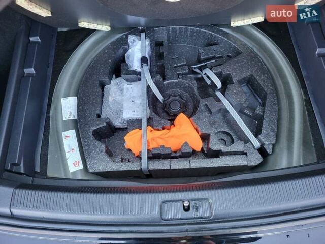 Черный Фольксваген Гольф, объемом двигателя 1.4 л и пробегом 199 тыс. км за 8000 $, фото 31 на Automoto.ua