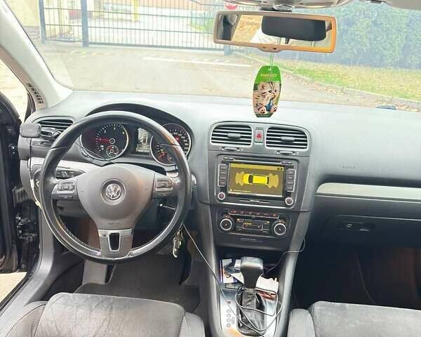 Черный Фольксваген Гольф, объемом двигателя 1.6 л и пробегом 280 тыс. км за 9000 $, фото 14 на Automoto.ua