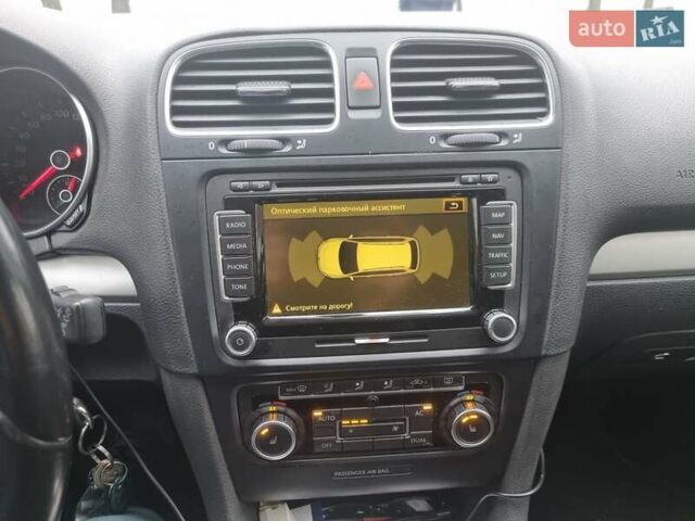 Черный Фольксваген Гольф, объемом двигателя 1.6 л и пробегом 280 тыс. км за 9000 $, фото 8 на Automoto.ua