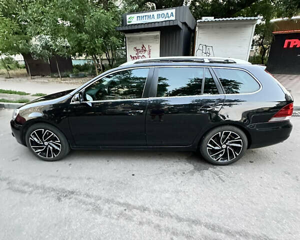 Чорний Фольксваген Гольф, об'ємом двигуна 1.39 л та пробігом 230 тис. км за 9999 $, фото 54 на Automoto.ua