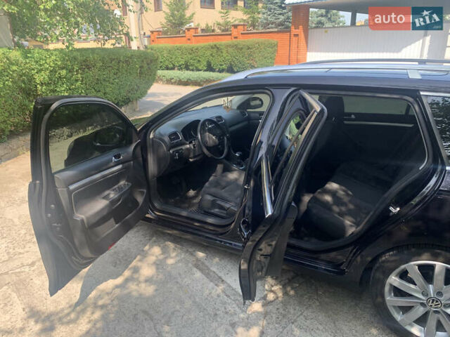 Черный Фольксваген Гольф, объемом двигателя 1.39 л и пробегом 230 тыс. км за 11500 $, фото 39 на Automoto.ua