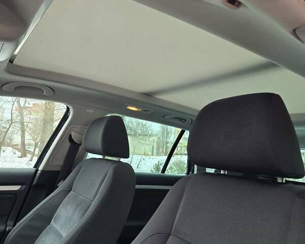 Черный Фольксваген Гольф, объемом двигателя 1.4 л и пробегом 238 тыс. км за 8400 $, фото 37 на Automoto.ua