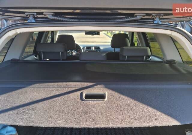 Черный Фольксваген Гольф, объемом двигателя 1.6 л и пробегом 312 тыс. км за 7900 $, фото 11 на Automoto.ua