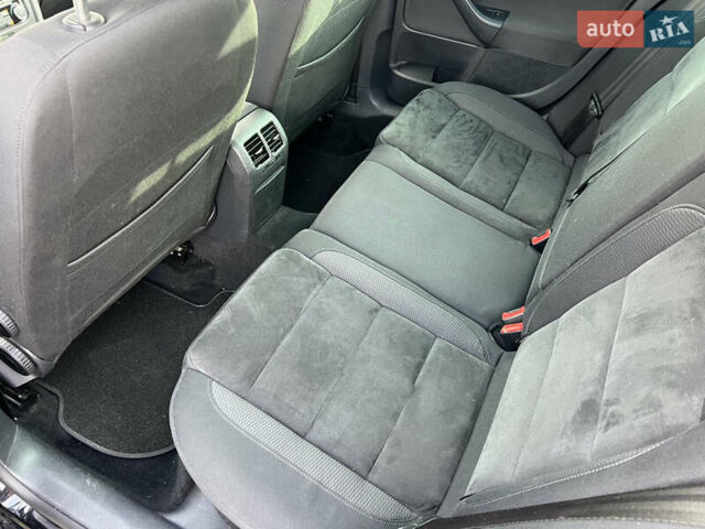 Черный Фольксваген Гольф, объемом двигателя 1.4 л и пробегом 243 тыс. км за 7950 $, фото 13 на Automoto.ua