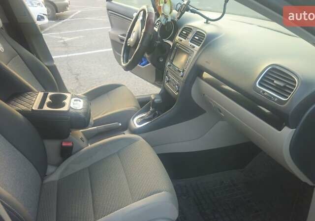 Черный Фольксваген Гольф, объемом двигателя 1.4 л и пробегом 287 тыс. км за 6900 $, фото 13 на Automoto.ua