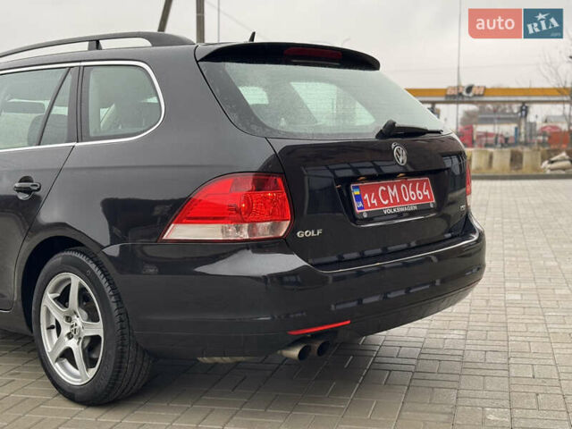 Черный Фольксваген Гольф, объемом двигателя 1.4 л и пробегом 195 тыс. км за 7800 $, фото 7 на Automoto.ua