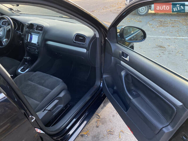 Черный Фольксваген Гольф, объемом двигателя 1.39 л и пробегом 240 тыс. км за 7600 $, фото 11 на Automoto.ua