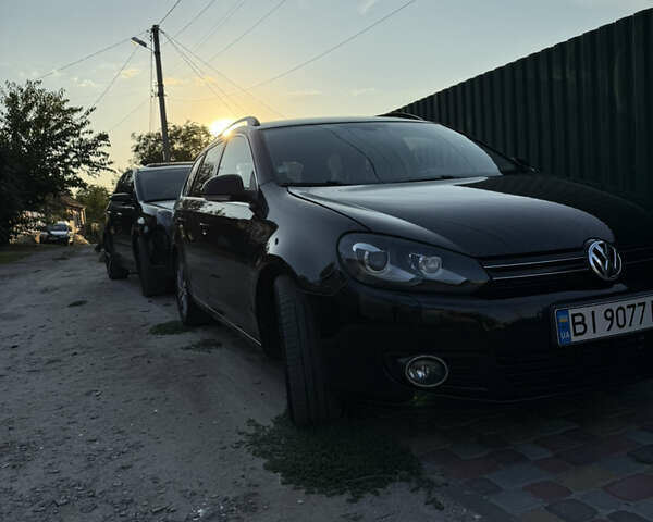 Черный Фольксваген Гольф, объемом двигателя 1.6 л и пробегом 300 тыс. км за 8200 $, фото 17 на Automoto.ua