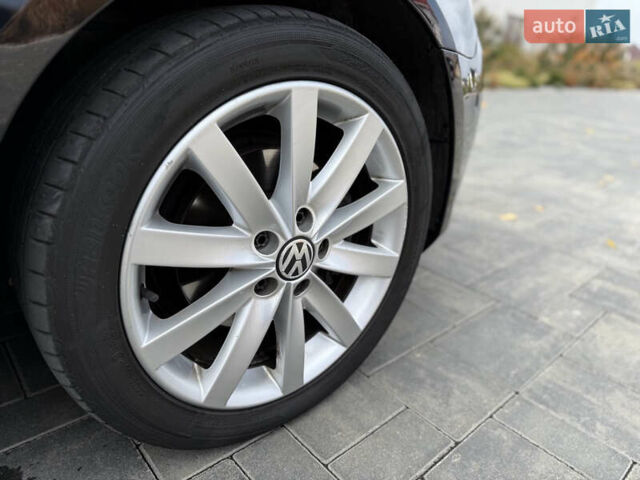 Черный Фольксваген Гольф, объемом двигателя 1.39 л и пробегом 233 тыс. км за 7600 $, фото 17 на Automoto.ua