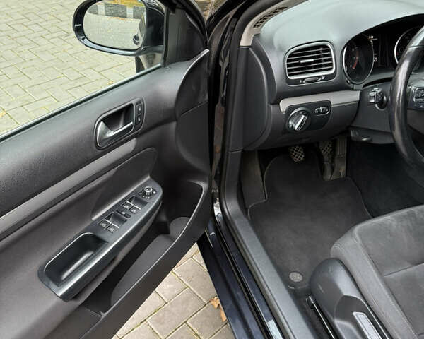 Чорний Фольксваген Гольф, об'ємом двигуна 1.39 л та пробігом 231 тис. км за 6500 $, фото 13 на Automoto.ua