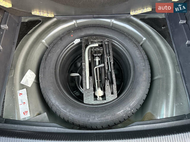 Черный Фольксваген Гольф, объемом двигателя 1.39 л и пробегом 190 тыс. км за 8500 $, фото 13 на Automoto.ua