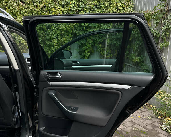 Фольксваген Гольф 2011 в Виннице на Automoto.ua Черный Фольксваген Гольф, объемом двигателя 1.97 л и пробегом 238 тыс. км за 9400 $, фото 20 на Automoto.ua