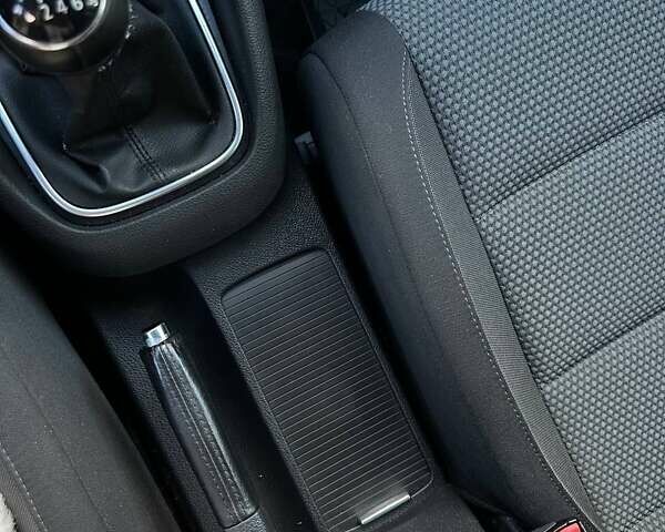 Черный Фольксваген Гольф, объемом двигателя 1.4 л и пробегом 173 тыс. км за 8200 $, фото 9 на Automoto.ua