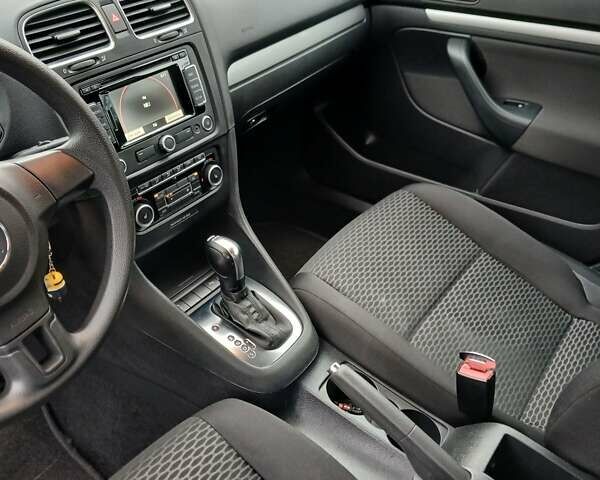 Чорний Фольксваген Гольф, об'ємом двигуна 1.6 л та пробігом 284 тис. км за 8999 $, фото 15 на Automoto.ua