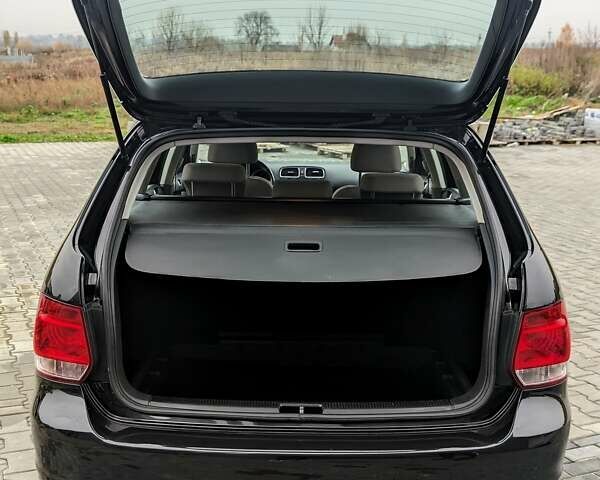 Чорний Фольксваген Гольф, об'ємом двигуна 1.6 л та пробігом 226 тис. км за 8300 $, фото 8 на Automoto.ua