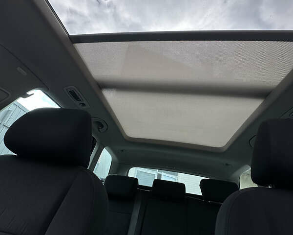 Фольксваген Гольф 2011 в Виннице на Automoto.ua Черный Фольксваген Гольф, объемом двигателя 1.97 л и пробегом 238 тыс. км за 9400 $, фото 13 на Automoto.ua