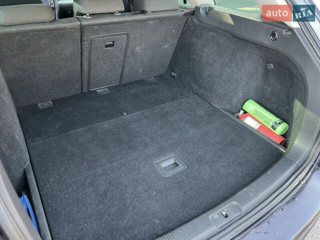 Черный Фольксваген Гольф, объемом двигателя 1.97 л и пробегом 250 тыс. км за 8800 $, фото 16 на Automoto.ua