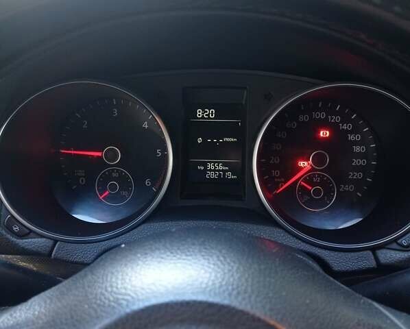 Черный Фольксваген Гольф, объемом двигателя 1.6 л и пробегом 283 тыс. км за 7200 $, фото 5 на Automoto.ua