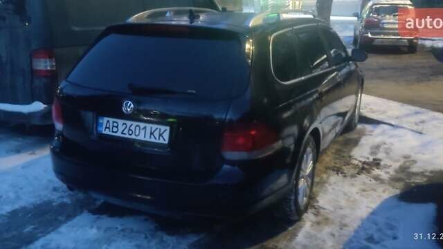 Черный Фольксваген Гольф, объемом двигателя 1.6 л и пробегом 408 тыс. км за 7500 $, фото 3 на Automoto.ua