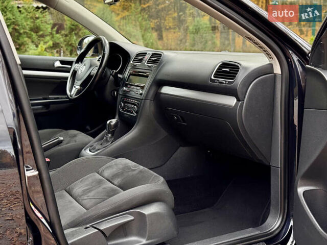 Чорний Фольксваген Гольф, об'ємом двигуна 2 л та пробігом 220 тис. км за 9699 $, фото 39 на Automoto.ua