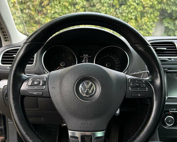 Фольксваген Гольф 2011 в Виннице на Automoto.ua Черный Фольксваген Гольф, объемом двигателя 1.97 л и пробегом 238 тыс. км за 9400 $, фото 9 на Automoto.ua