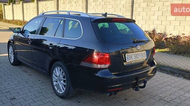 Черный Фольксваген Гольф, объемом двигателя 1.39 л и пробегом 220 тыс. км за 7850 $, фото 3 на Automoto.ua