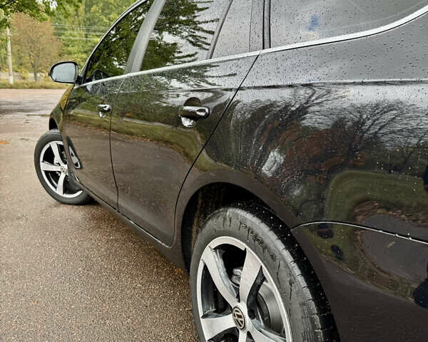 Черный Фольксваген Гольф, объемом двигателя 1.39 л и пробегом 220 тыс. км за 8600 $, фото 13 на Automoto.ua