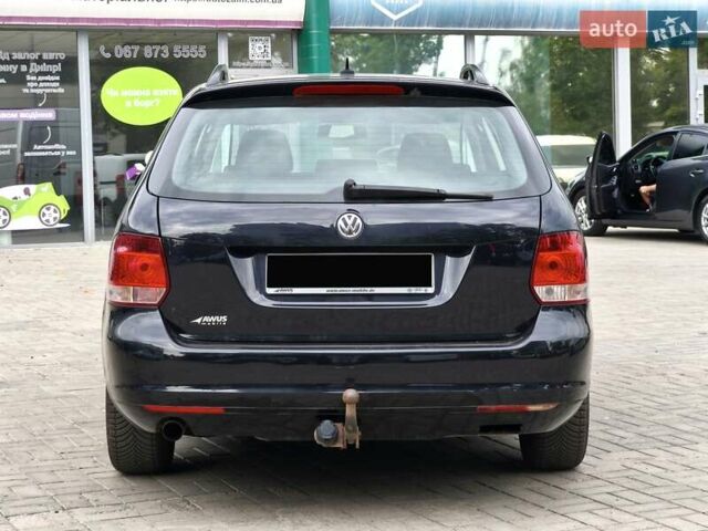 Черный Фольксваген Гольф, объемом двигателя 1.6 л и пробегом 253 тыс. км за 7550 $, фото 6 на Automoto.ua