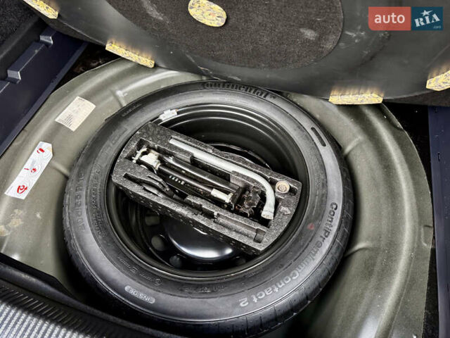 Чорний Фольксваген Гольф, об'ємом двигуна 2 л та пробігом 220 тис. км за 9699 $, фото 67 на Automoto.ua