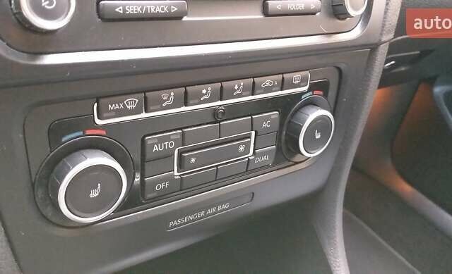 Черный Фольксваген Гольф, объемом двигателя 1.6 л и пробегом 208 тыс. км за 8100 $, фото 15 на Automoto.ua