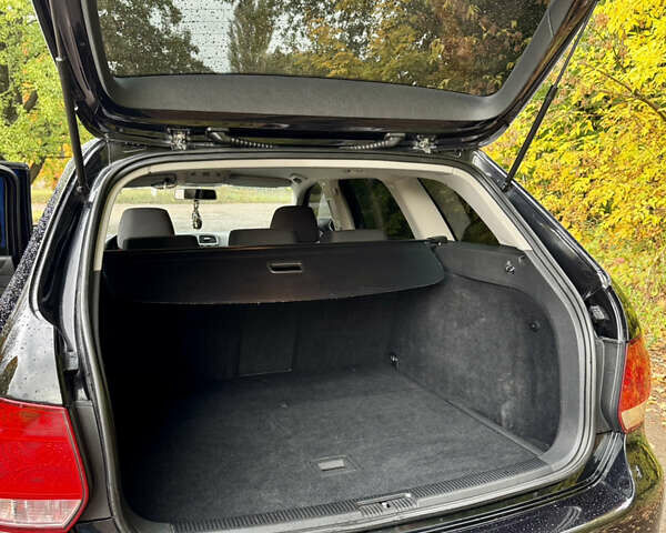 Черный Фольксваген Гольф, объемом двигателя 1.39 л и пробегом 220 тыс. км за 8600 $, фото 8 на Automoto.ua