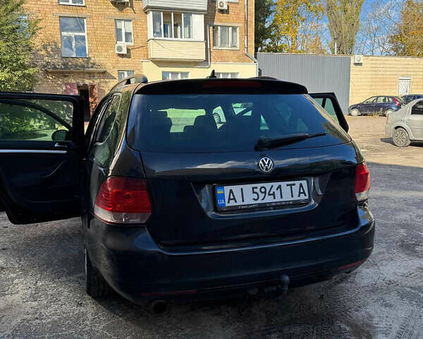 Черный Фольксваген Гольф, объемом двигателя 1.6 л и пробегом 240 тыс. км за 8300 $, фото 4 на Automoto.ua