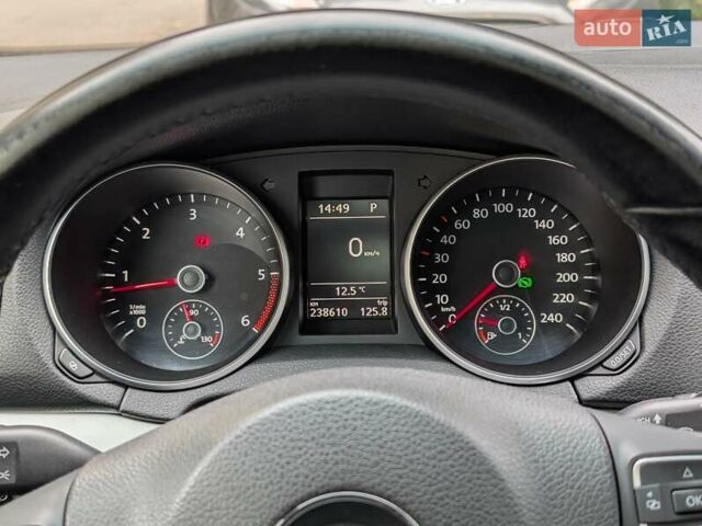 Фольксваген Гольф 2011 в Виннице на Automoto.ua Черный Фольксваген Гольф, объемом двигателя 1.97 л и пробегом 238 тыс. км за 9400 $, фото 10 на Automoto.ua