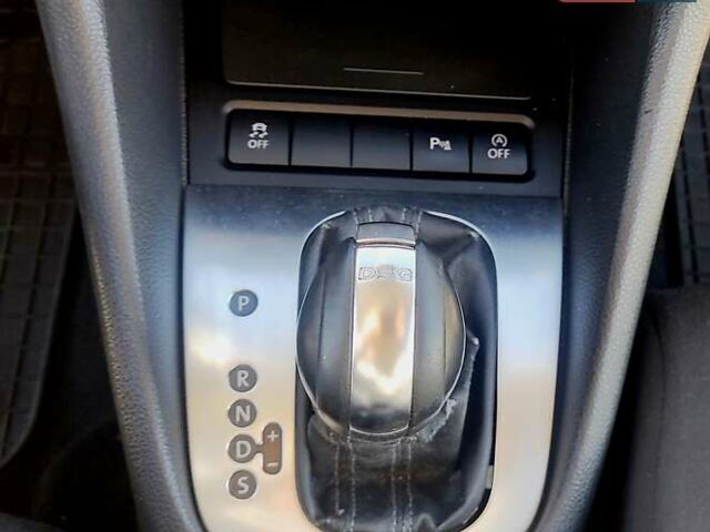 Черный Фольксваген Гольф, объемом двигателя 1.6 л и пробегом 408 тыс. км за 7500 $, фото 14 на Automoto.ua