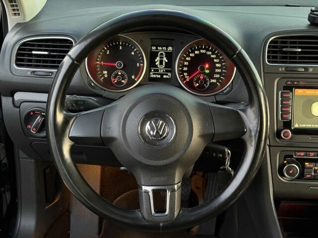 Черный Фольксваген Гольф, объемом двигателя 1.6 л и пробегом 209 тыс. км за 8950 $, фото 13 на Automoto.ua