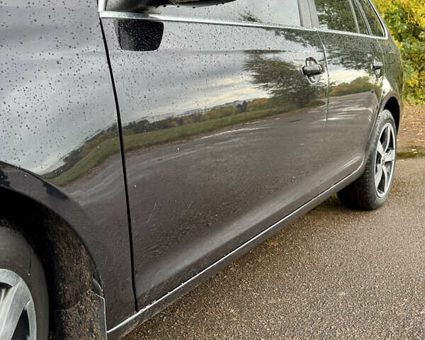 Черный Фольксваген Гольф, объемом двигателя 1.39 л и пробегом 220 тыс. км за 8600 $, фото 14 на Automoto.ua