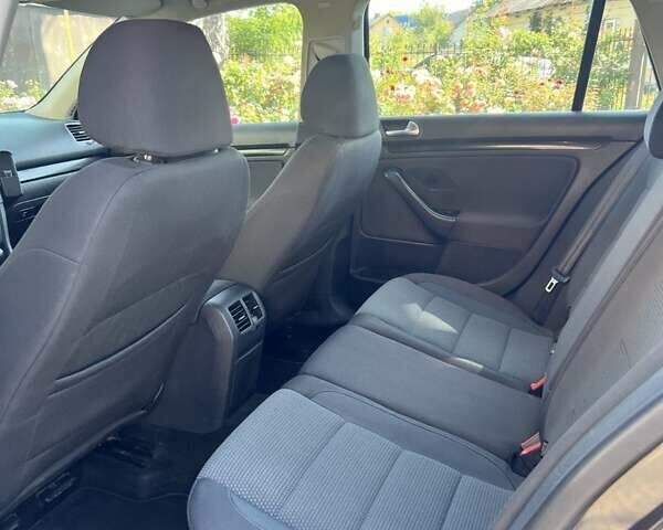 Чорний Фольксваген Гольф, об'ємом двигуна 1.97 л та пробігом 374 тис. км за 9700 $, фото 2 на Automoto.ua