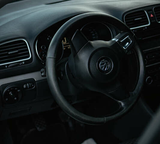 Чорний Фольксваген Гольф, об'ємом двигуна 1.6 л та пробігом 284 тис. км за 7500 $, фото 21 на Automoto.ua