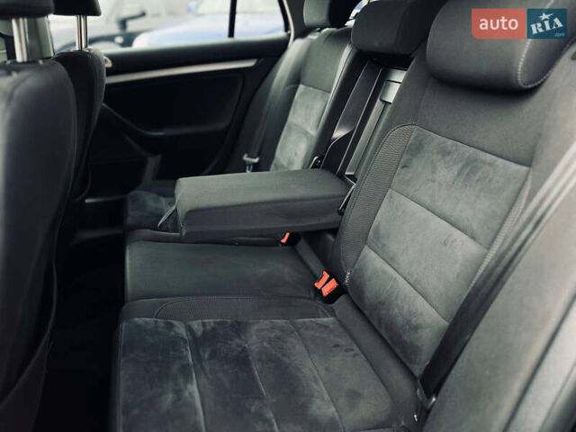 Чорний Фольксваген Гольф, об'ємом двигуна 1.39 л та пробігом 250 тис. км за 8800 $, фото 8 на Automoto.ua