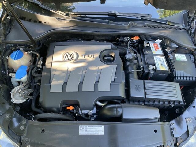 Черный Фольксваген Гольф, объемом двигателя 0 л и пробегом 300 тыс. км за 7700 $, фото 7 на Automoto.ua