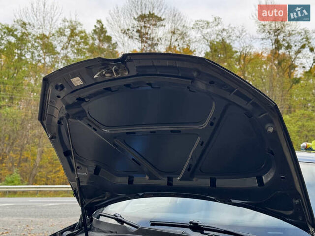Чорний Фольксваген Гольф, об'ємом двигуна 2 л та пробігом 220 тис. км за 9699 $, фото 68 на Automoto.ua