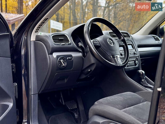 Черный Фольксваген Гольф, объемом двигателя 2 л и пробегом 220 тыс. км за 9700 $, фото 17 на Automoto.ua