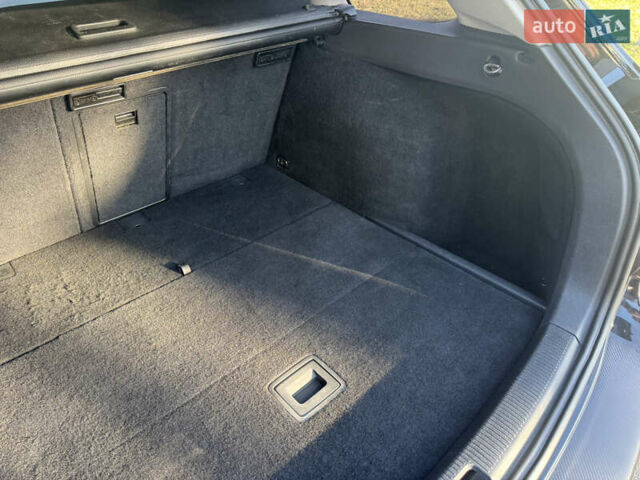 Черный Фольксваген Гольф, объемом двигателя 1.6 л и пробегом 203 тыс. км за 8300 $, фото 22 на Automoto.ua